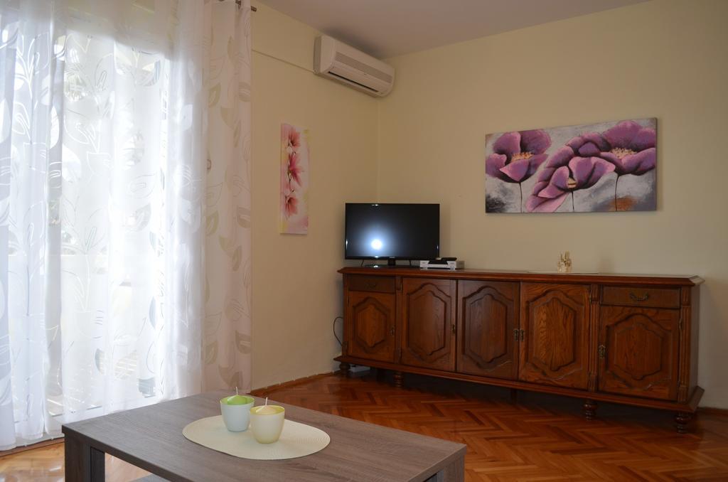 Apartments Mihalic Baška Pokoj fotografie