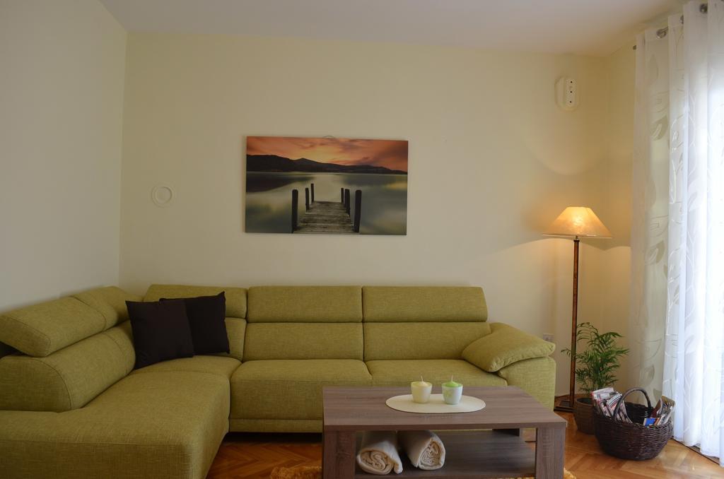 Apartments Mihalic Baška Pokoj fotografie